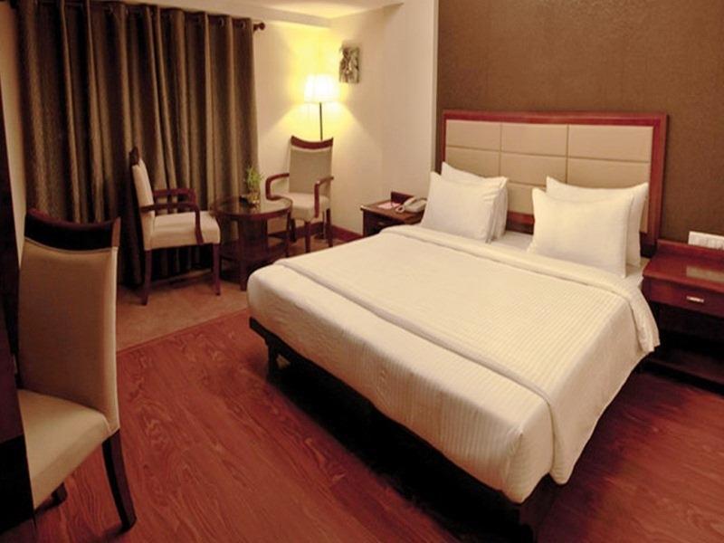Hotel Paramount Tower