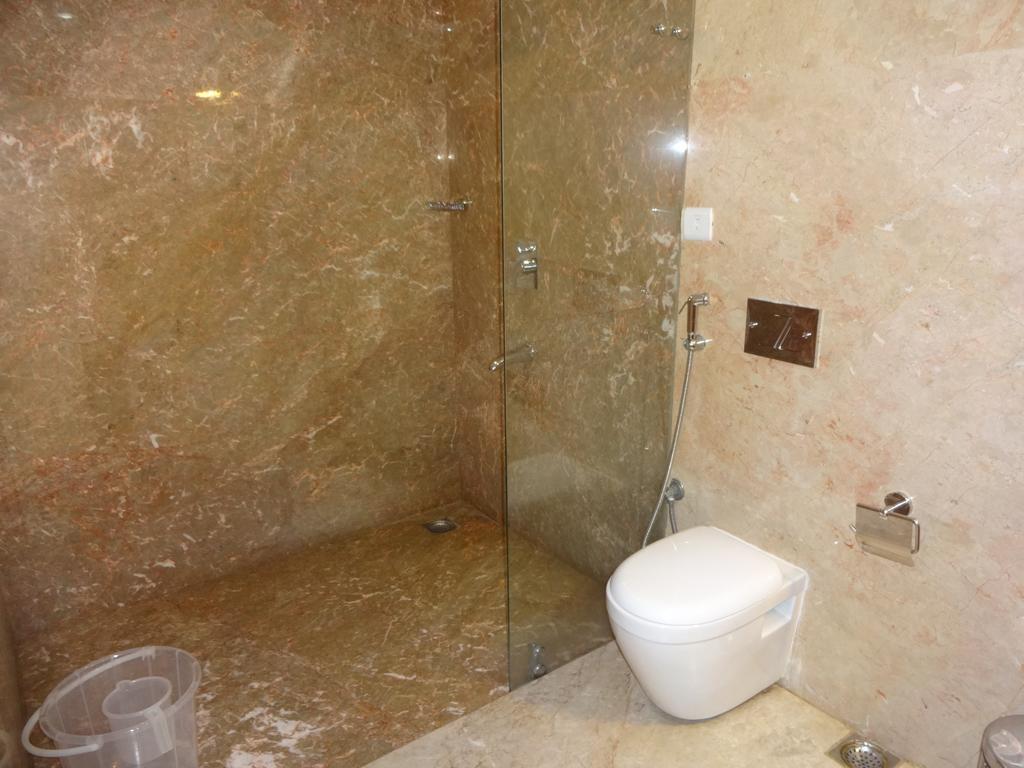 Hotel Paramount Tower 4*